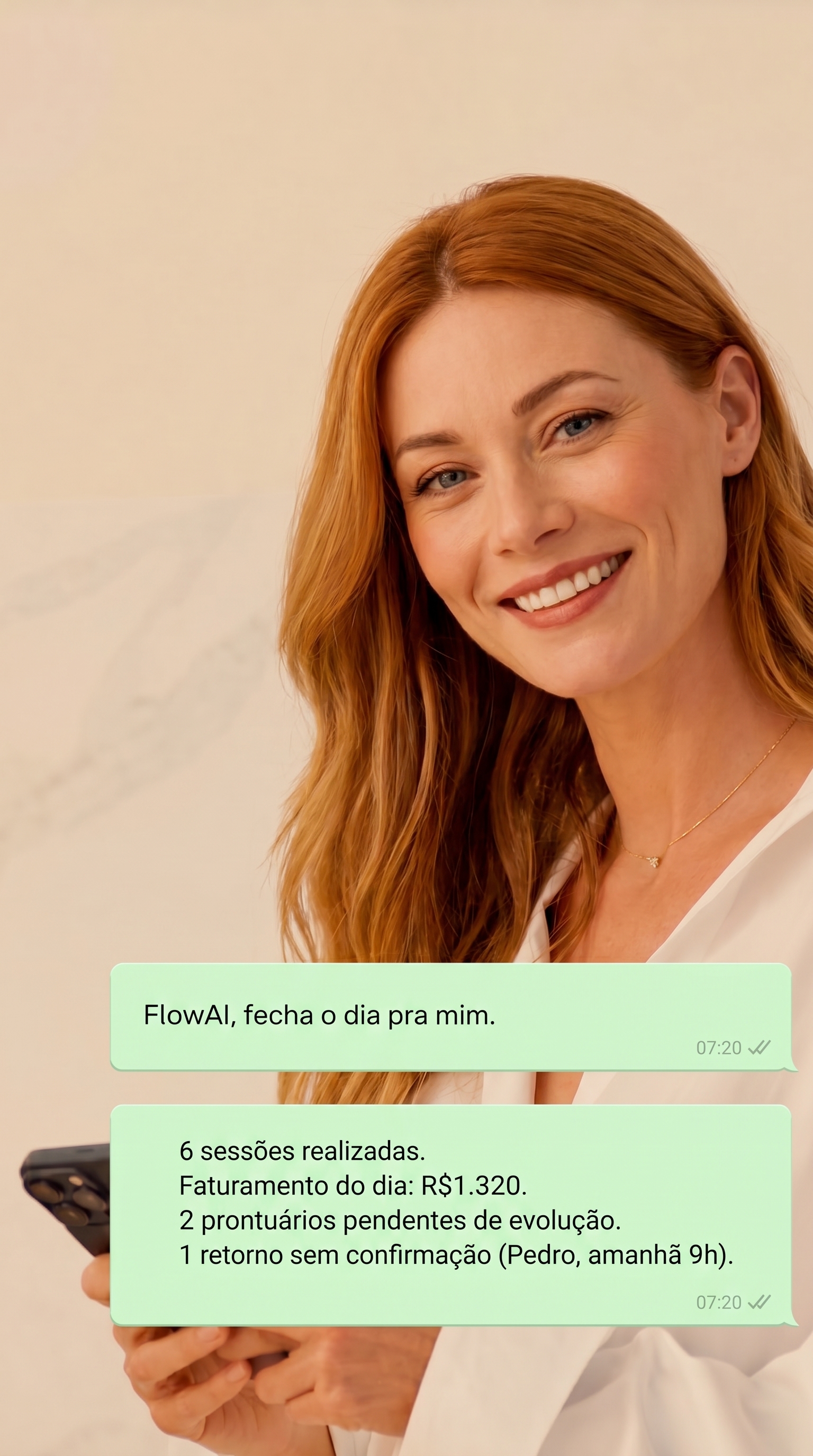 Psicóloga usando conversa no WhatsApp com FlowAI